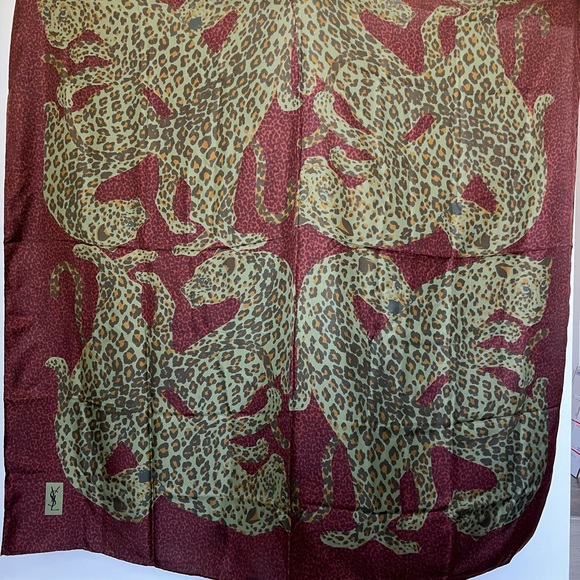 Vintage YSL Mega Silk Scarf in panther print - Picture 8 of 15